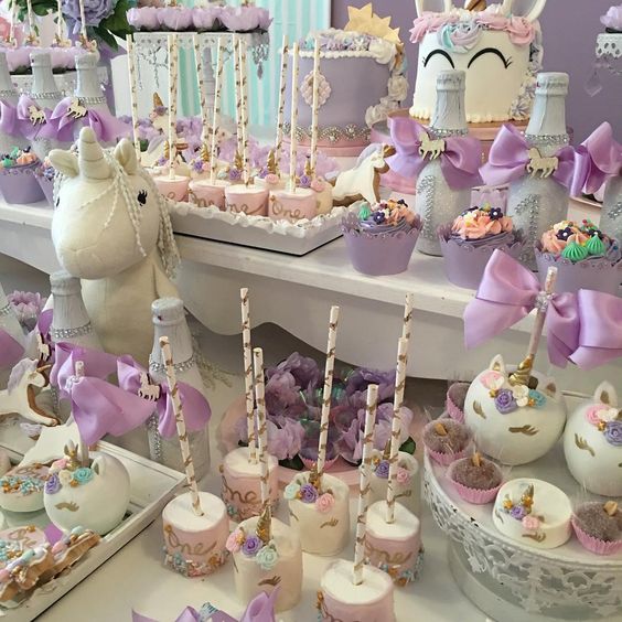 bocadilllos y galletas para mesa de postres fiesta unicornio (4)