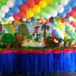 ideas para decorar con globos una fiesta del pajaro carpintero