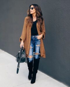 Outfits con cardigan camel
