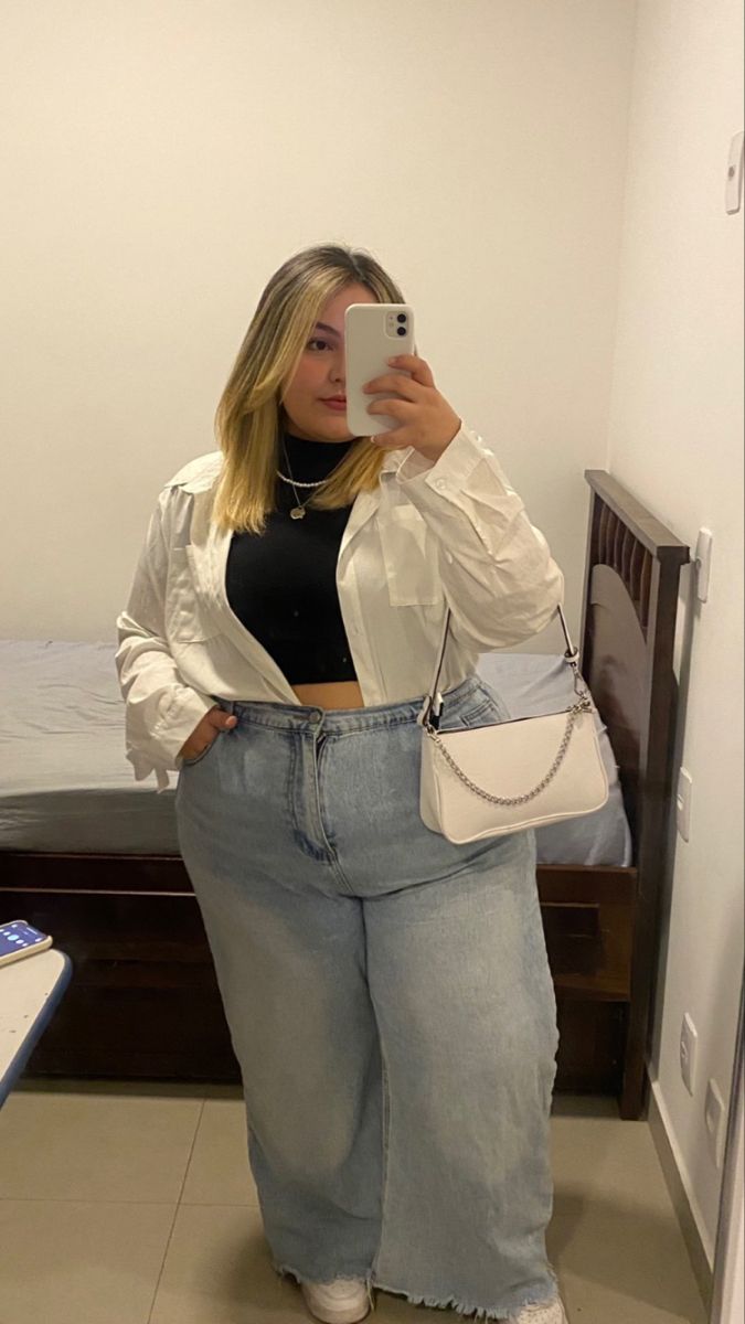 Outfits casuales con wide leg jeans para gorditas