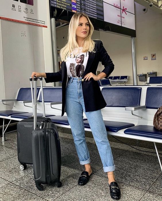 Looks casuales con jeans para viajar