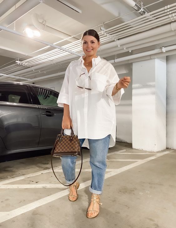 Looks casuales con jeans y camisas oversize