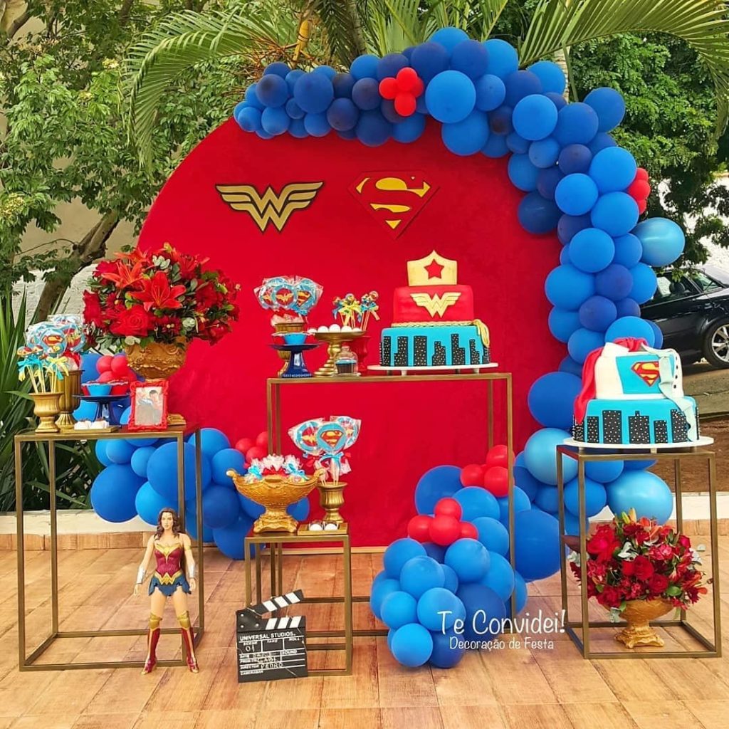 Como decorar una Fiesta infantil de Superman y la Mujer Maravilla