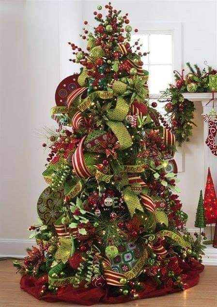 decoracion de navidad color rojo y verde 
